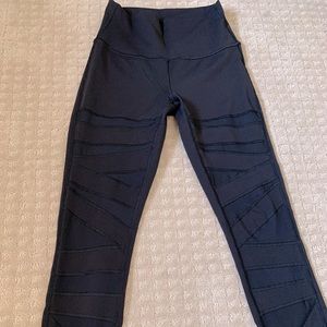 lululemon mesh wunder unders, 28”, size 6